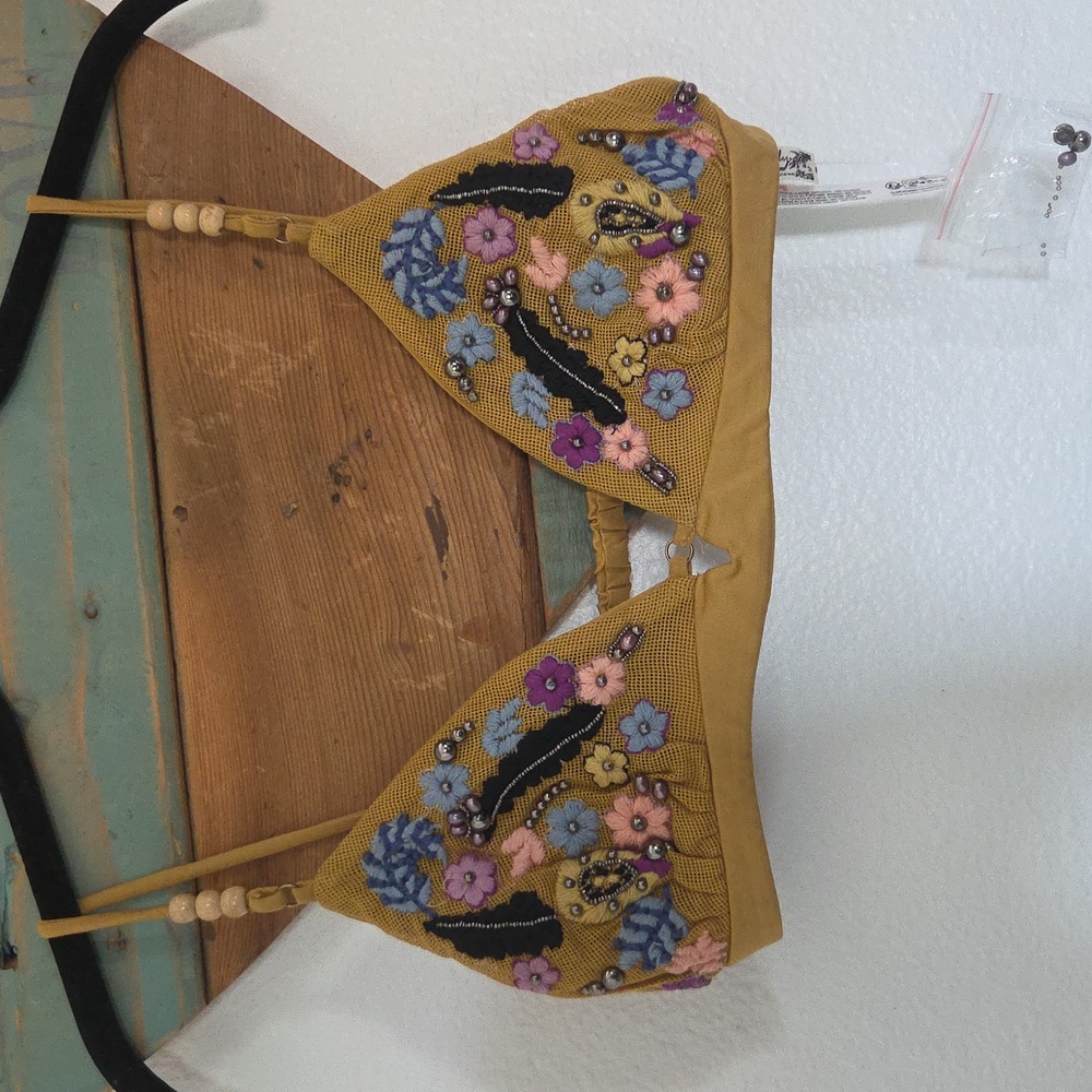 Embroidered Triangle Bralette - Picture 2 of 6